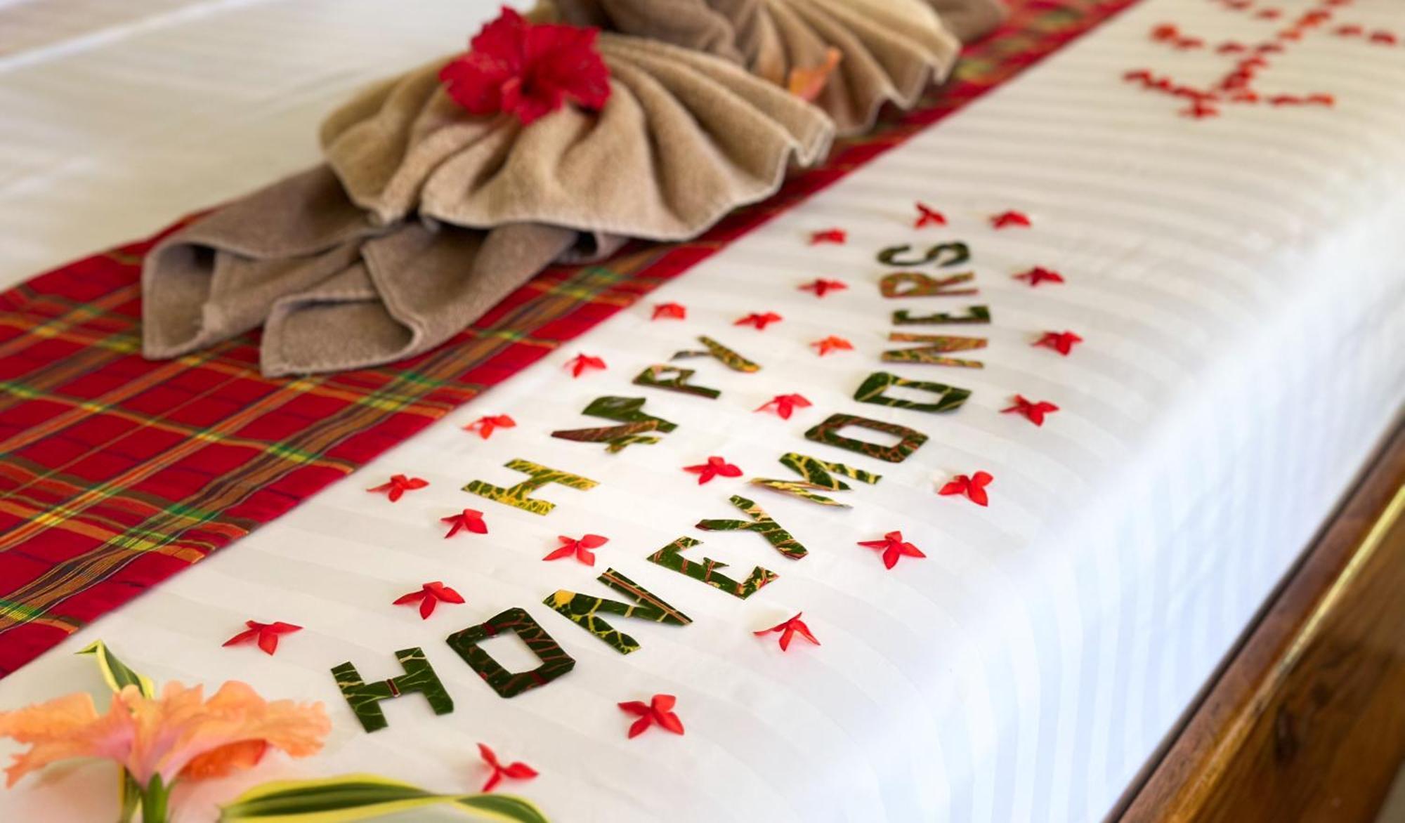 โคโคเทียร์ ดู รอชเชอร์ Hotel ลาดิก ภายนอก รูปภาพ
